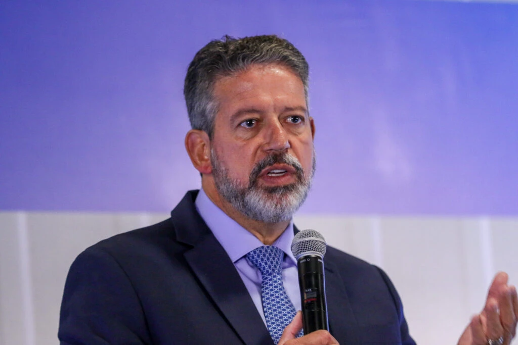 Imagem - Arthur Lira diz que prisão de Bolsonaro é exagerada