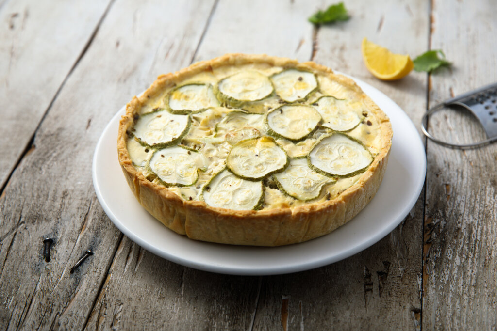 Torta de abobrinha com castanha-de-caju (Imagem: MariaKovaleva | Shutterstock)