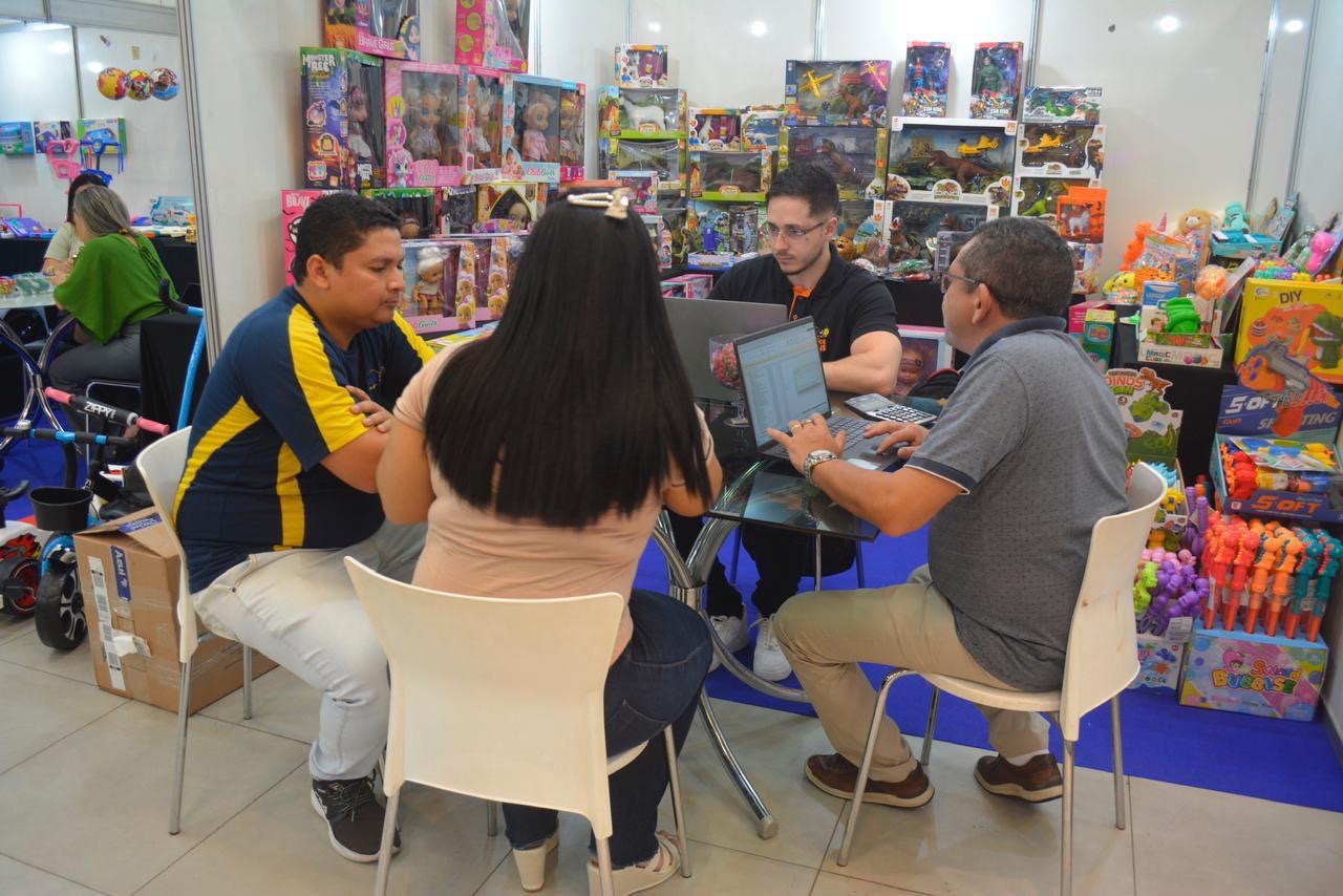 No encerramento, haverá uma premiação especial para o expositor mais votado pelos lojistas, que ganhará um notebook em reconhecimento ao seu destaque durante a feira.
