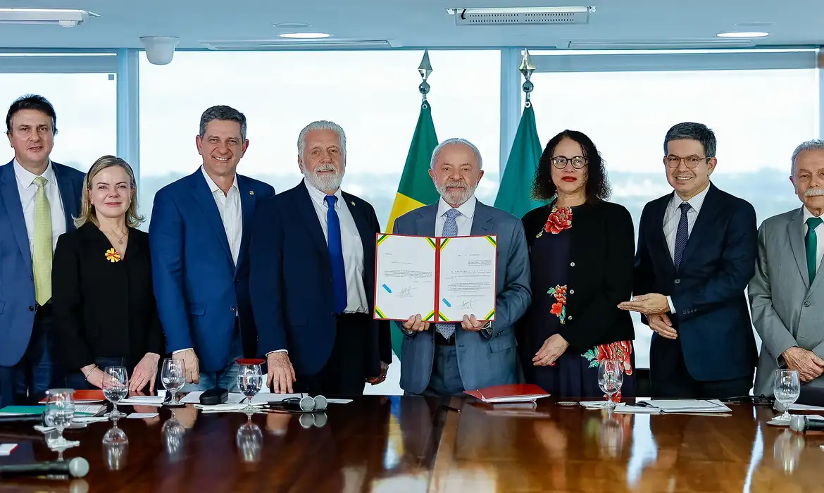 Imagem - Lula sanciona liberação de R$ 22 bi de fundo para ciência e tecnologia