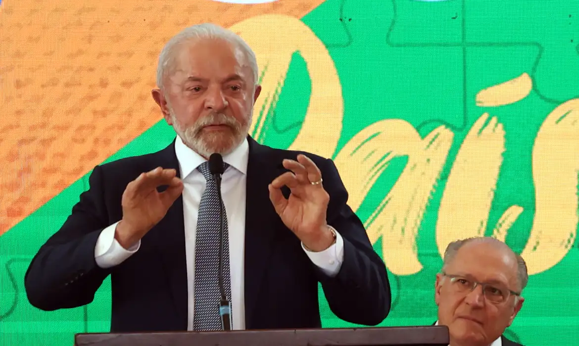 Imagem - Lula diz que não vai ligar para Trump para tratar de tarifaço, mas 'para convidá-lo a vir à COP30'