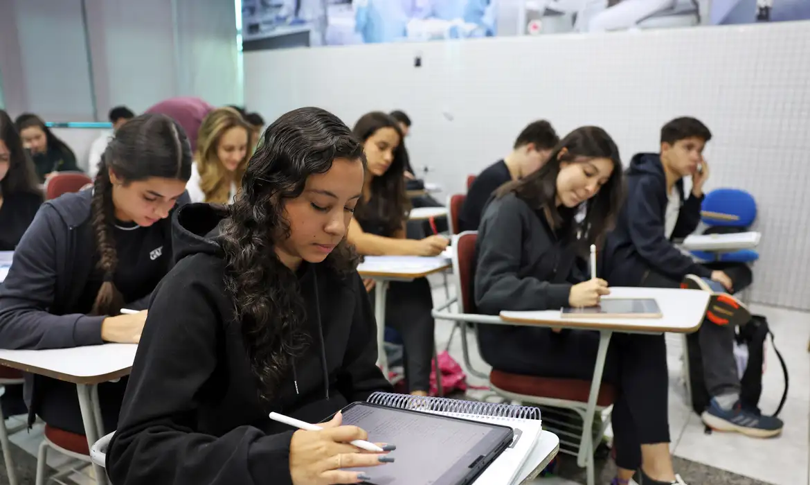 Imagem - Lista de espera do segundo semestre do Fies 2025 é divulgada