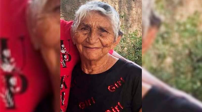 Dona Ana Maria, de 75 anos, sofre da doença de Alzheimer. 