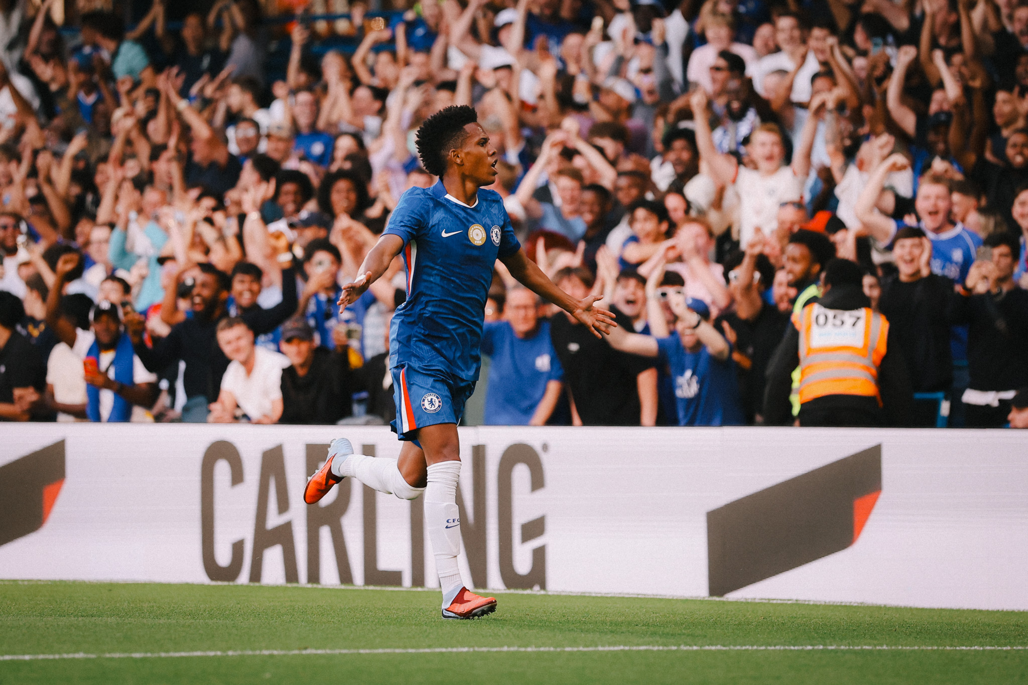 Estêvão marcou um dos gols da vitória Chelsea