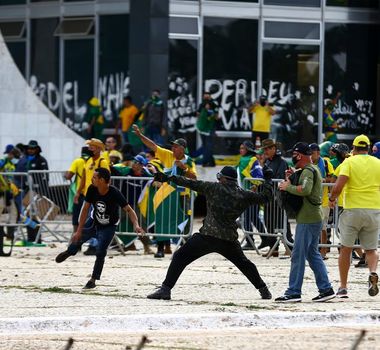 Imagem - STF condena mais 119 pessoas por participação nos atos de 8 de janeiro