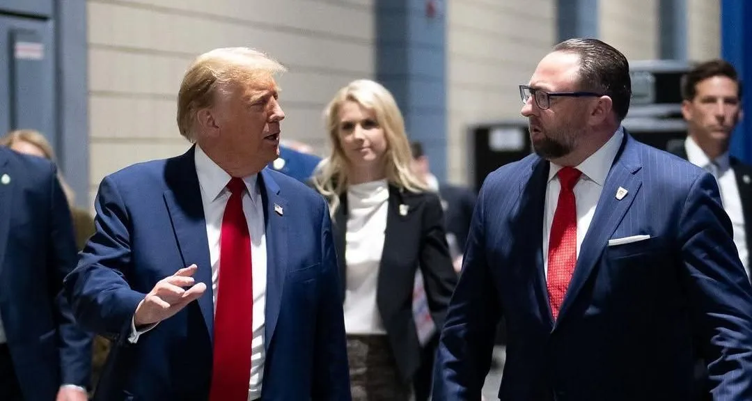 (Empresário Jason Miller, conselheiro do presidente dos Estados Unidos, Donald Trump.)