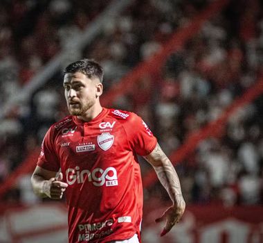 Imagem - Lei do ex: Paysandu perde para o Vila Nova com gol de João Vieira