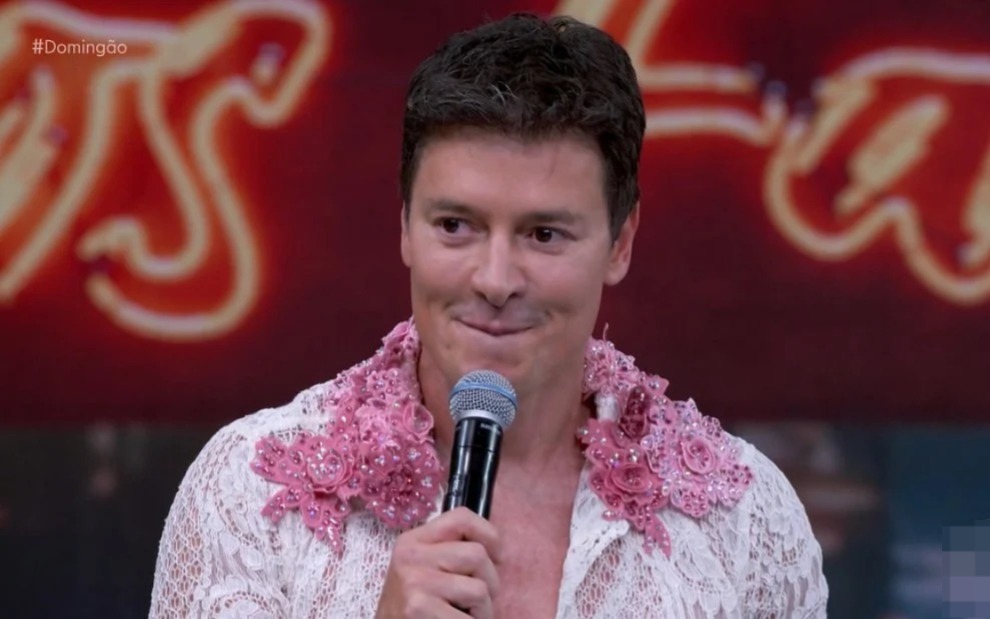 Imagem - Rodrigo Faro faz aumento de bumbum para ‘Dança dos Famosos’; assista