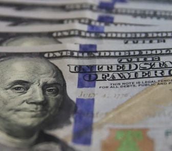 Imagem - Dólar cai para R$ 5,38 e fecha no menor valor em mais de um ano