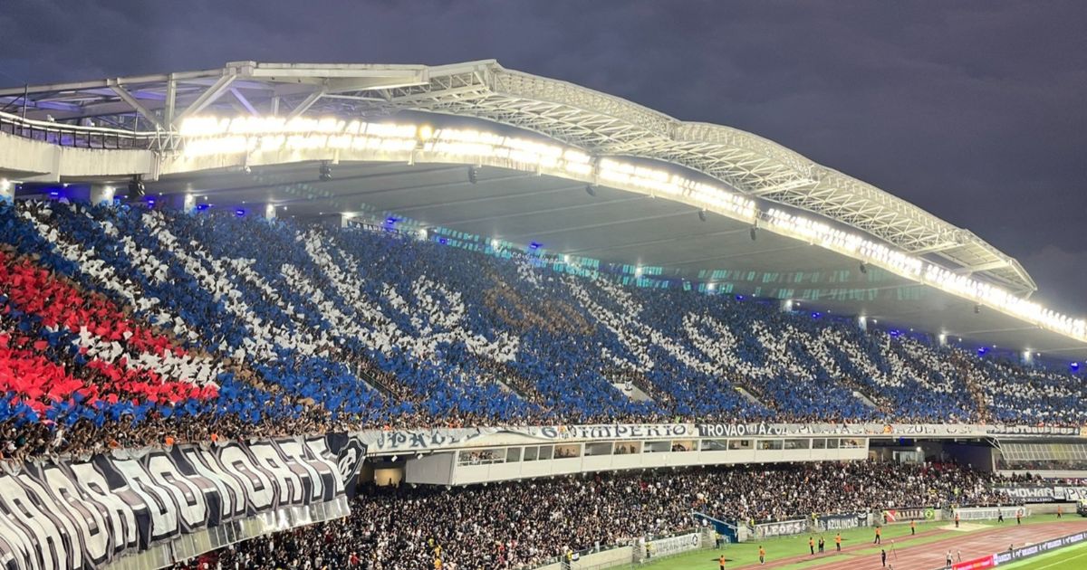 Mosaico da torcida azulina no Mangueirão -