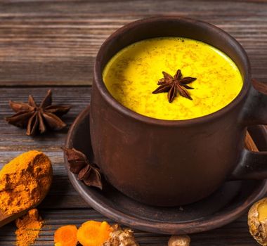 Imagem - 3 receitas de chá de cúrcuma e os benefícios para a saúde