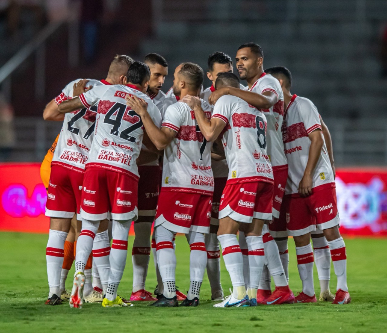 CRB venceu jogando no Rei Pelé - 