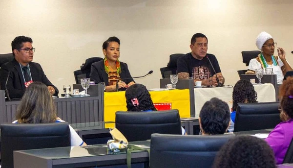 Deputados do Pará debatem inclusão de diretrizes antirracistas no novo Plano Nacional de Educação