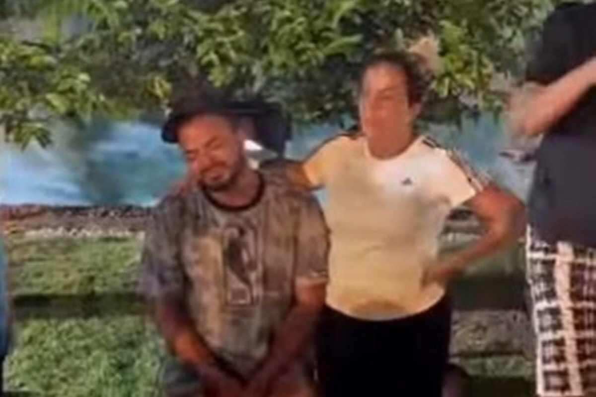 Hytalo Santos durante oração 