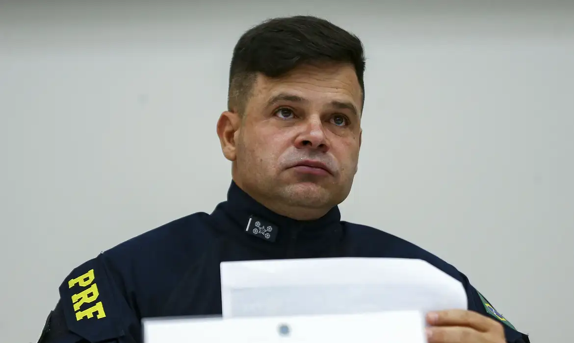 (Ex-diretor-geral da Polícia Rodoviária Federal (PRF) Silvinei Vasques foi condenado a pagar multa de R$ 550,00 mil por uso político da PRF)