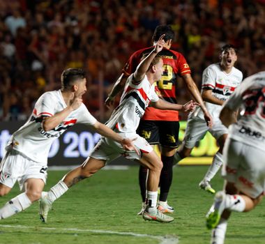 Imagem - São Paulo busca empate no fim e evita derrota contra o Sport de técnico ex-Remo