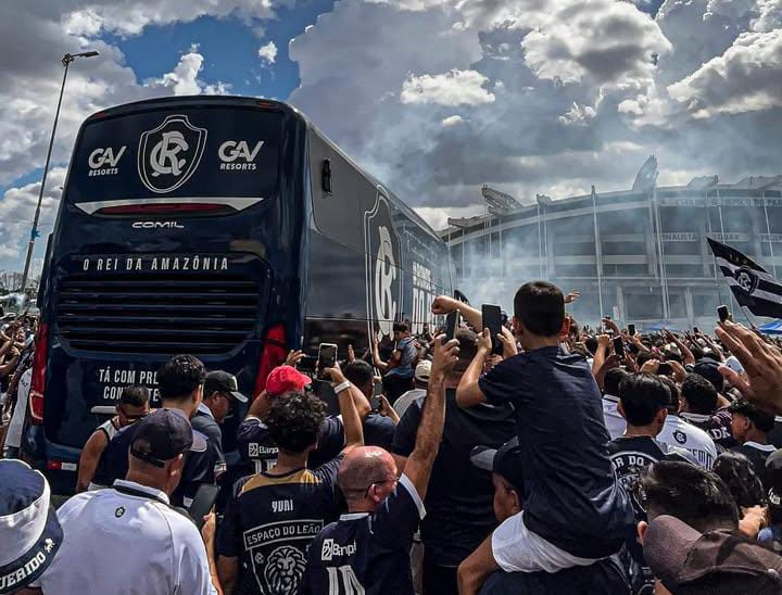 Recepção da torcida azulina neste sábado -