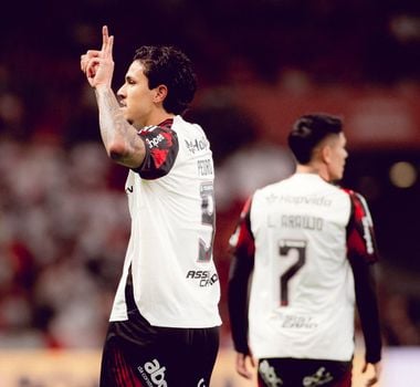 Imagem - Flamengo domina Inter com dois gols de Pedro e assume liderança do Brasileiro