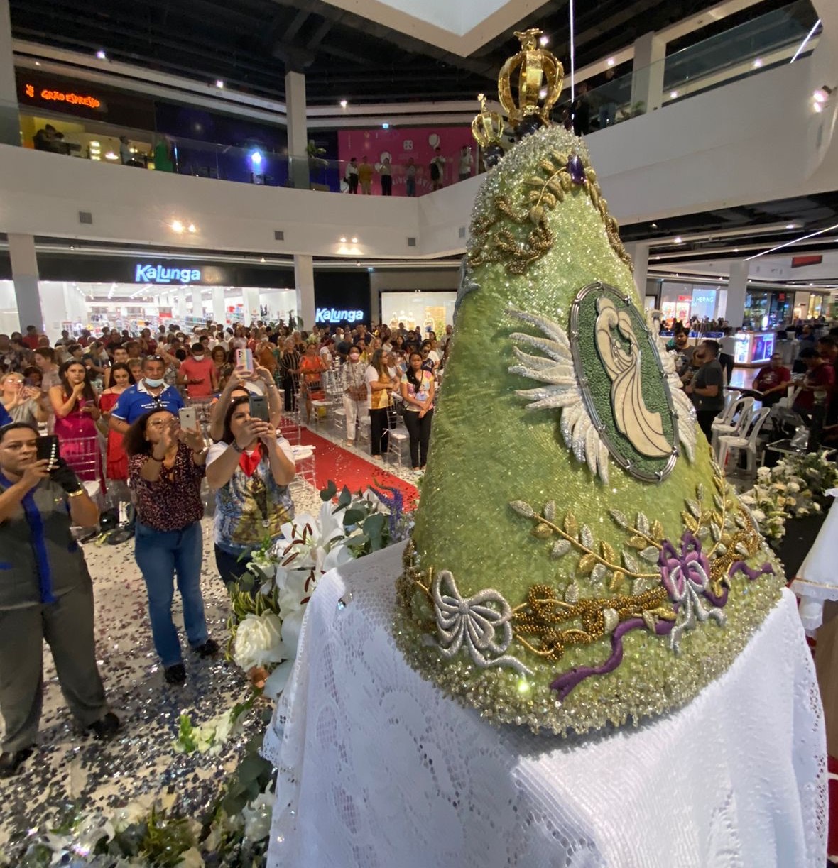 Celebração será realizada no shopping às 19h.


