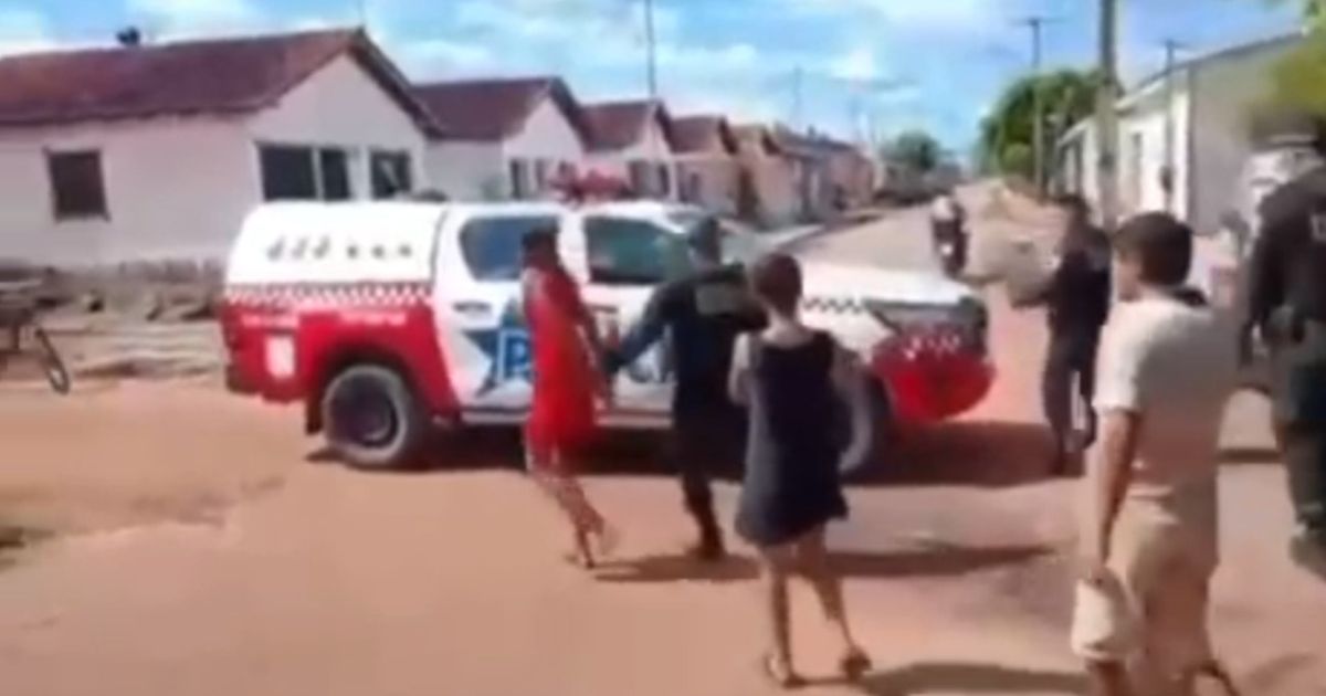 Uma adolescente foi apreendida após esfaquear a própria mãe, em Itaituba.