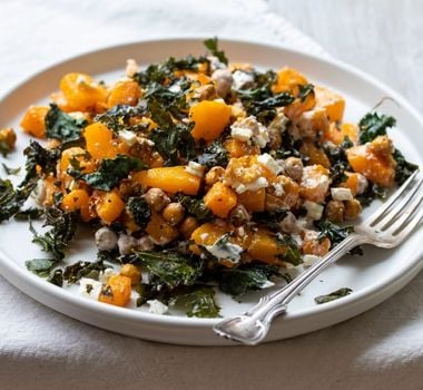 Imagem - Saladas mornas e ricas em proteínas: 5 opções para o almoço