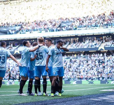 Imagem - Grêmio vence Atlético-MG e alivia pressão sobre Mano Menezes