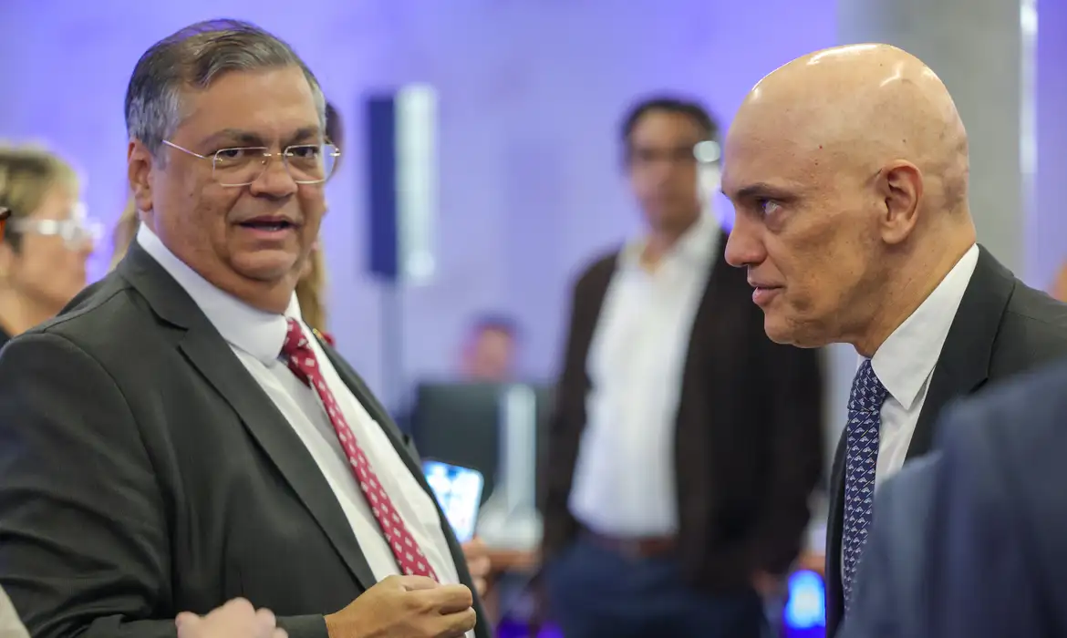 Imagem - Dino reage a sanção dos EUA a Moraes e diz que Brasil não reconhece validade automática de leis estrangeiras