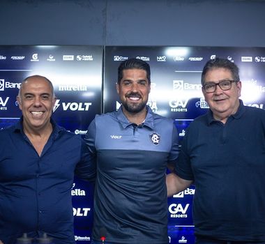Imagem - Marcos Braz banca permanência de António Oliveira no Remo condicionada a vitória contra o Coritiba