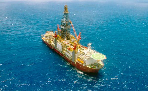 Sonda da Petrobras chega ao Amapá para simulação antes de perfuração na Margem Equatorial