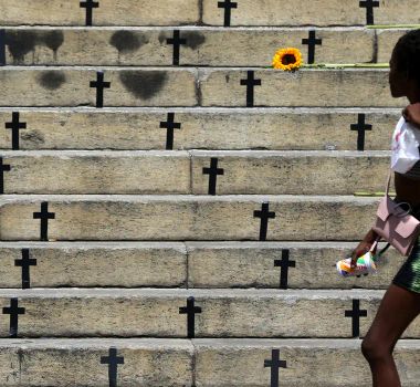Imagem - Casos de feminicídio por arma de fogo aumentam em 2025 no país