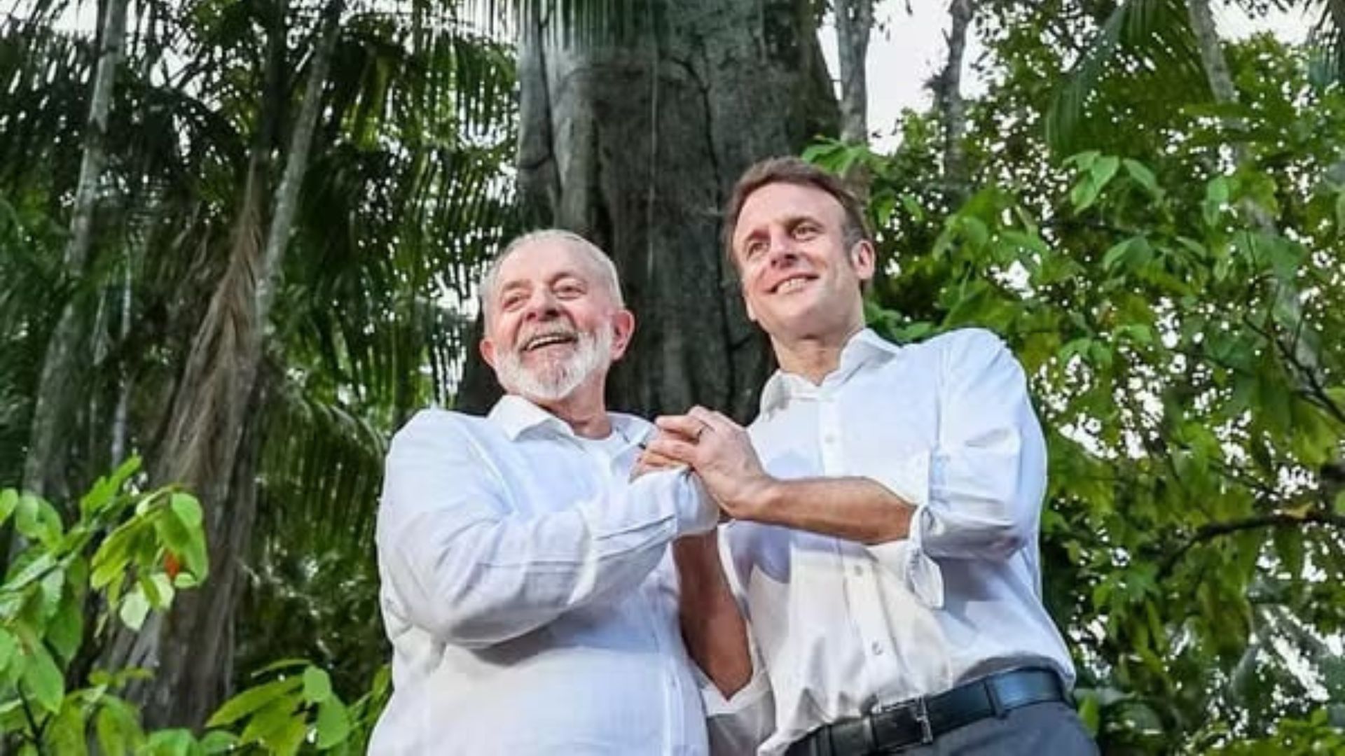 (Presidentes do Brasil e da França, em Belém )