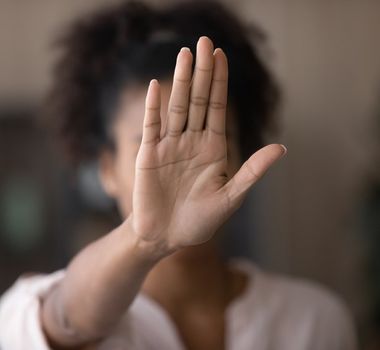 Imagem - Senado avança em proposta que dispensa vítima de violência doméstica de audiência com agressor
