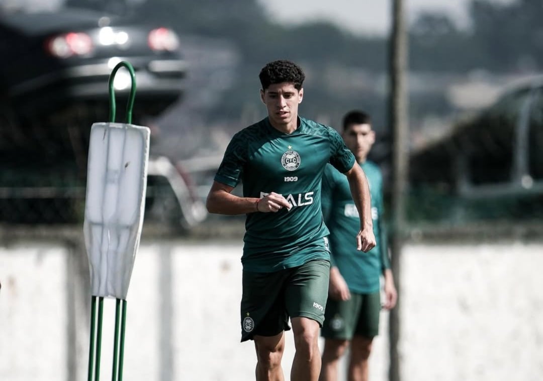 Novo reforço do Leão -