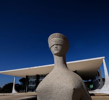 Imagem - STF avalia reajuste de 24% para servidores do Judiciário Federal