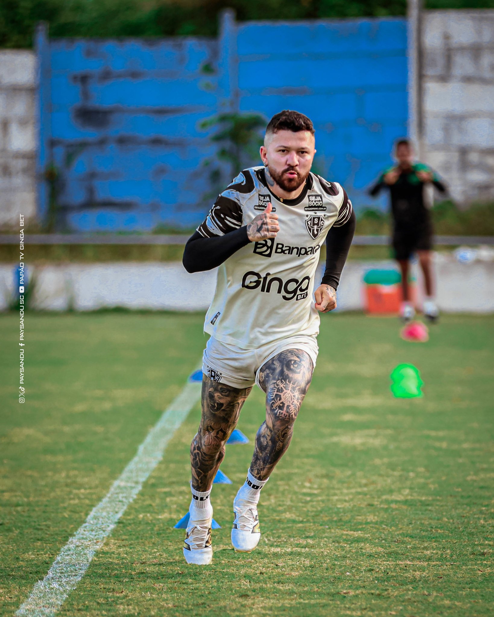 Rossi durante treinamento no CT Raul Aguilera
