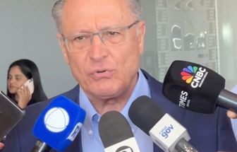 Alckmin sobre tarifaço de Trump: 'Se depender de nós, acaba amanhã'