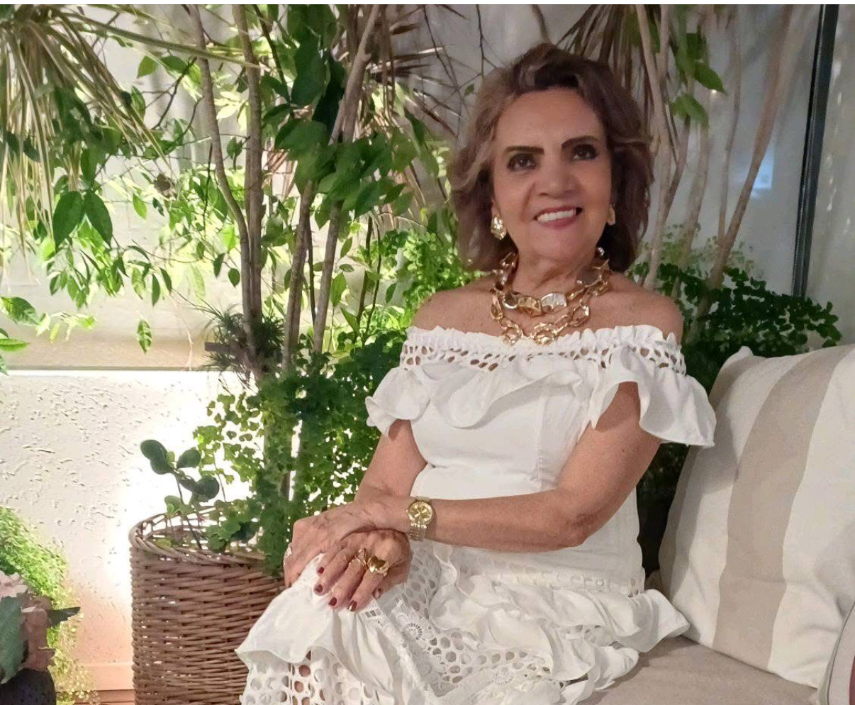 No dia seguinte, a diva Walda Bandeira comemora mais um ano de vida, com um happy hour, no Famiglia d’Italia 