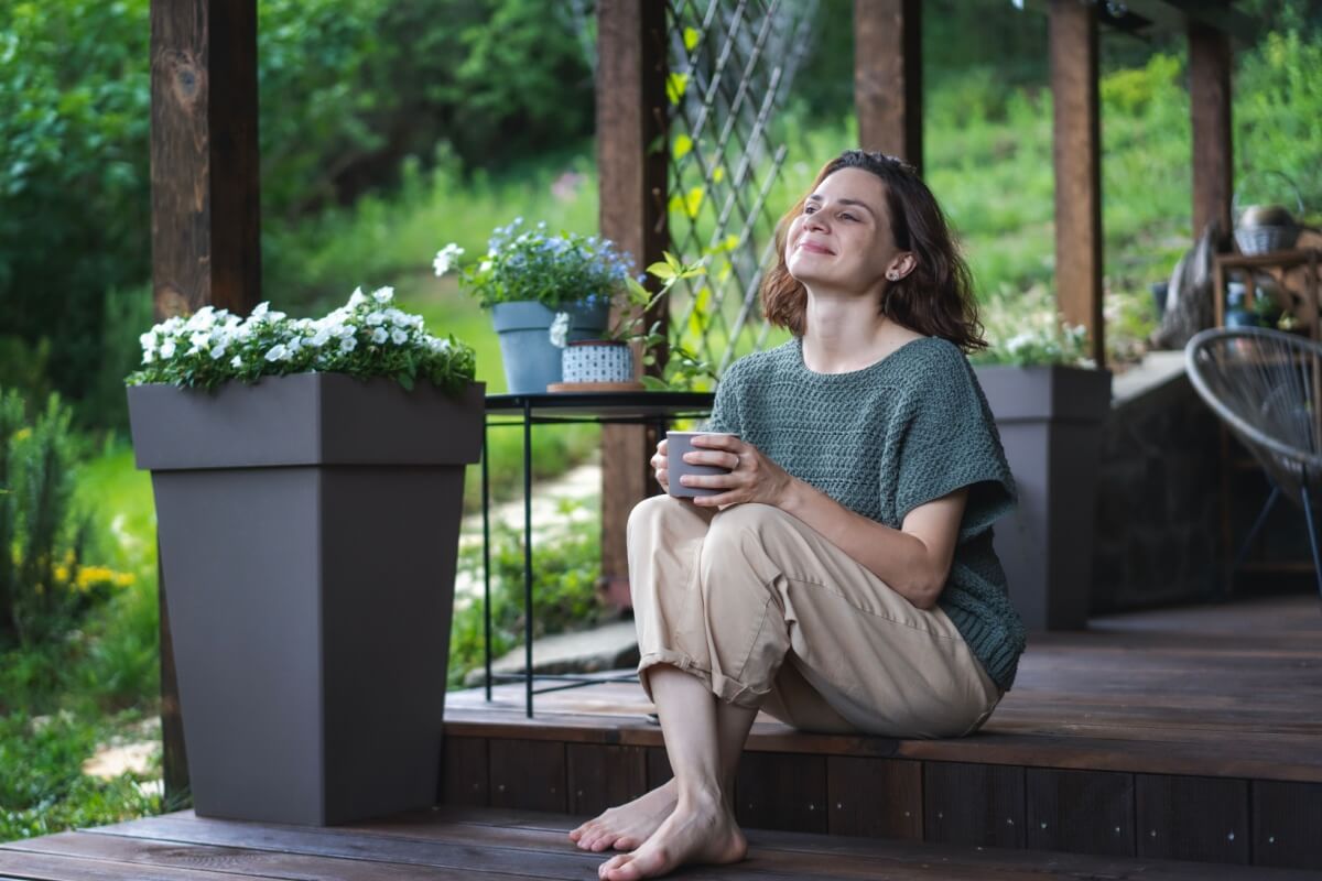 Morar em cidades mais tranquilas contribui para o bem-estar físico e mental (Imagem: Olezzo | Shutterstock)