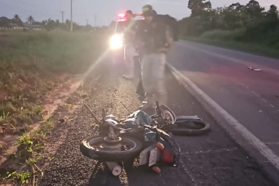 Um motociclista morreu após colidir com o ônibus em estrada no Pará.