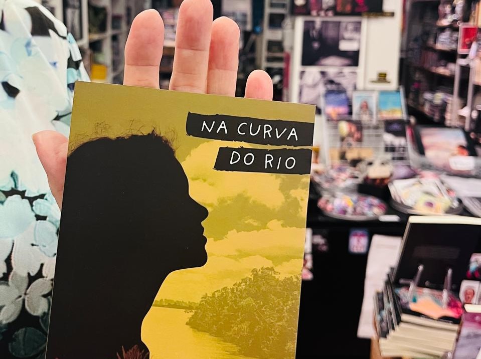 Capado livro de Regina Rozin sobre mulheres escalpeladas nos rios da Amazônia