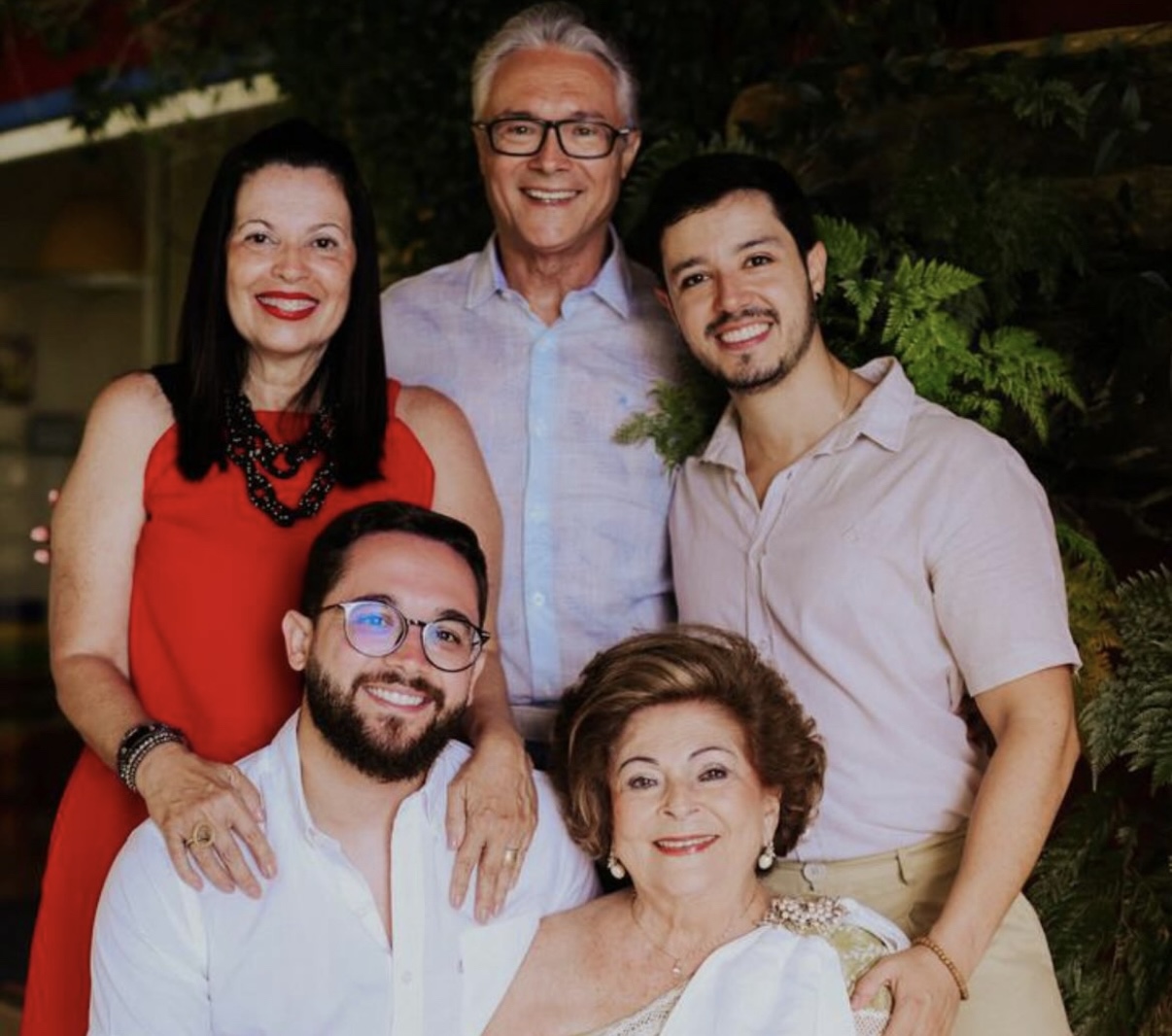 Com o filho, Ricardo, a nora, Márcia, e os netos, Matheus e Bernardo Nunes 