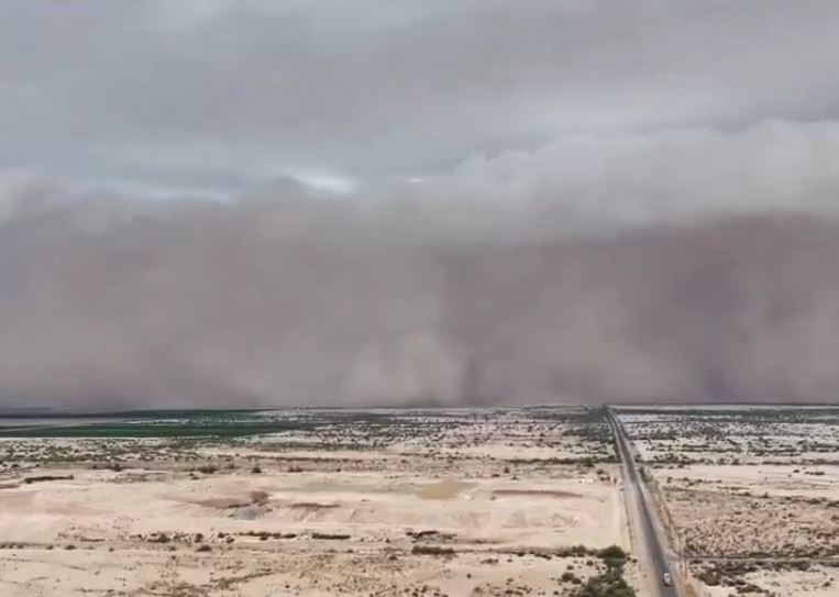 Imagem - Tempestade de areia paralisa operações em aeroporto nos EUA; vídeo