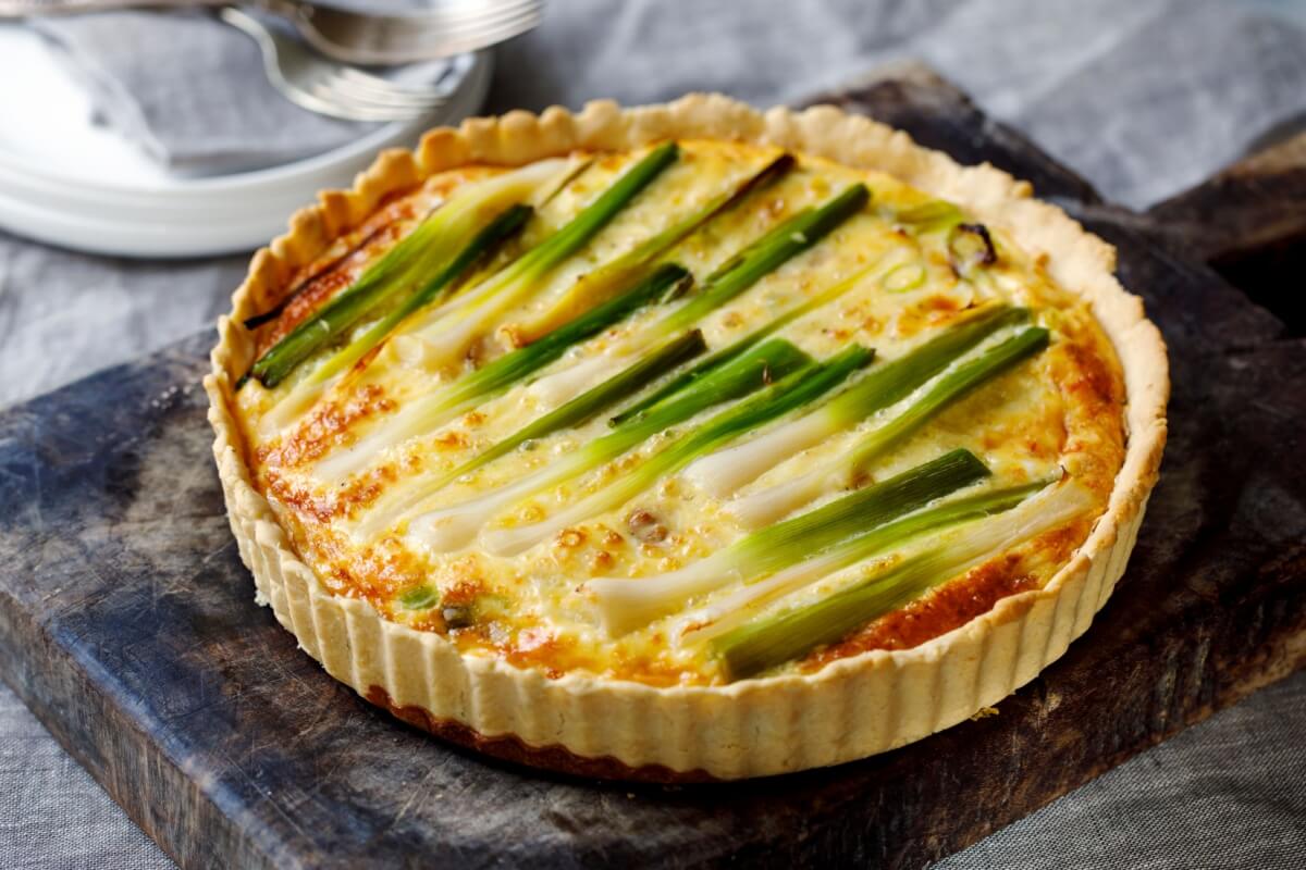 Quiche de alho-poró (Imagem: Magdanatka | Shutterstock)