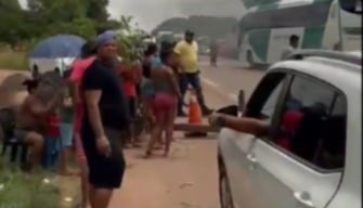O paciente está internado em uma Unidade Básica de Saúde (UBS) de Vila dos Cabanos, em Barcarena, mas precisa ser encaminhado para um hospital em Belém.