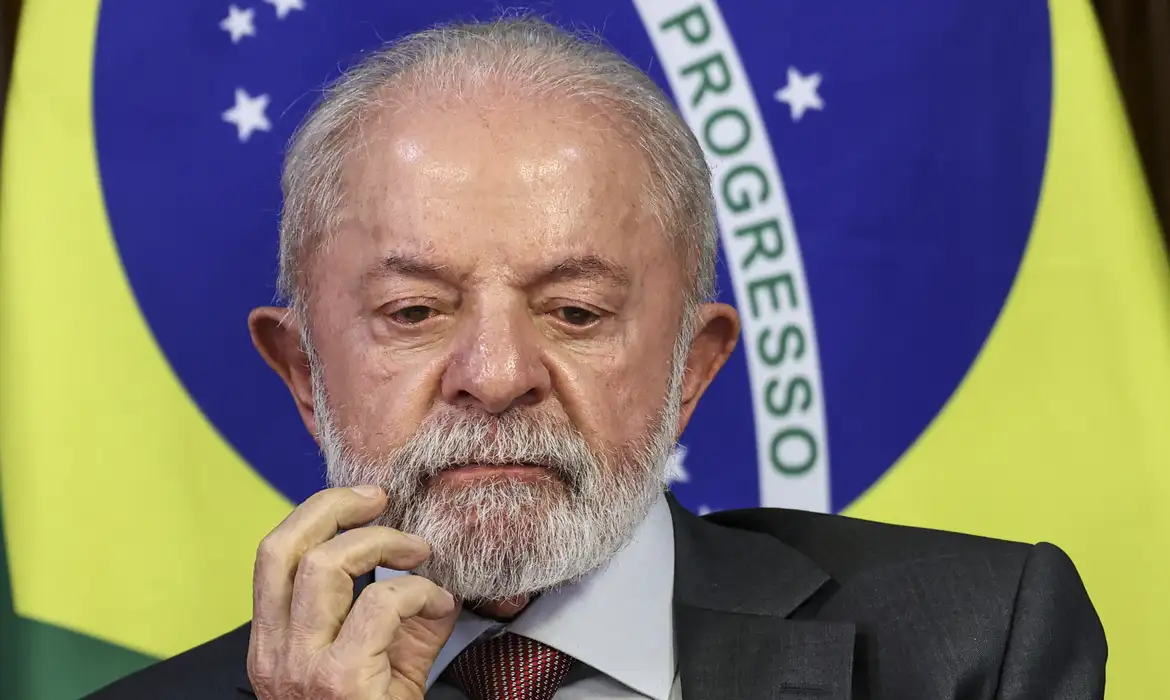 Imagem - Lula critica atuação de Eduardo Bolsonaro nos EUA e defende cassação