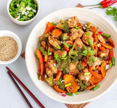 Imagem - 4 receitas fáceis e saudáveis com frango para o almoço
