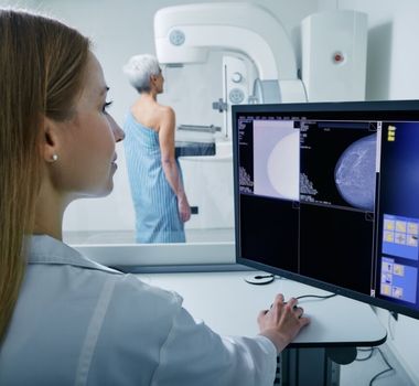 Imagem - 6 dicas para se sentir mais segura na mamografia