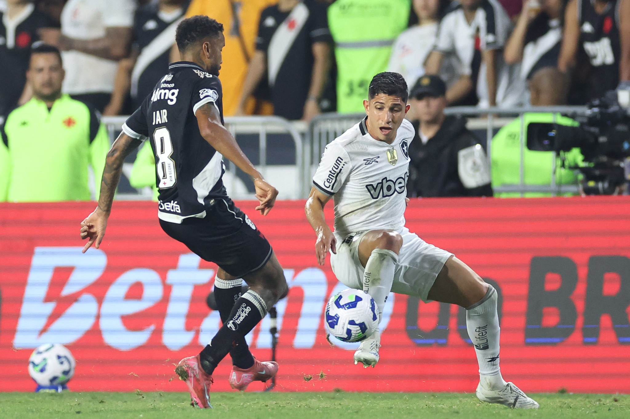 Imagem - Vasco e Botafogo empatam na ida das quartas da Copa do Brasil
