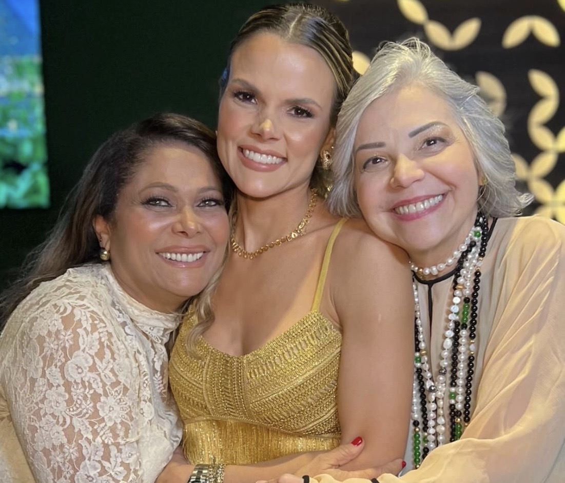 Katia Sadeck e Vera Mendonça com a aniversariante 