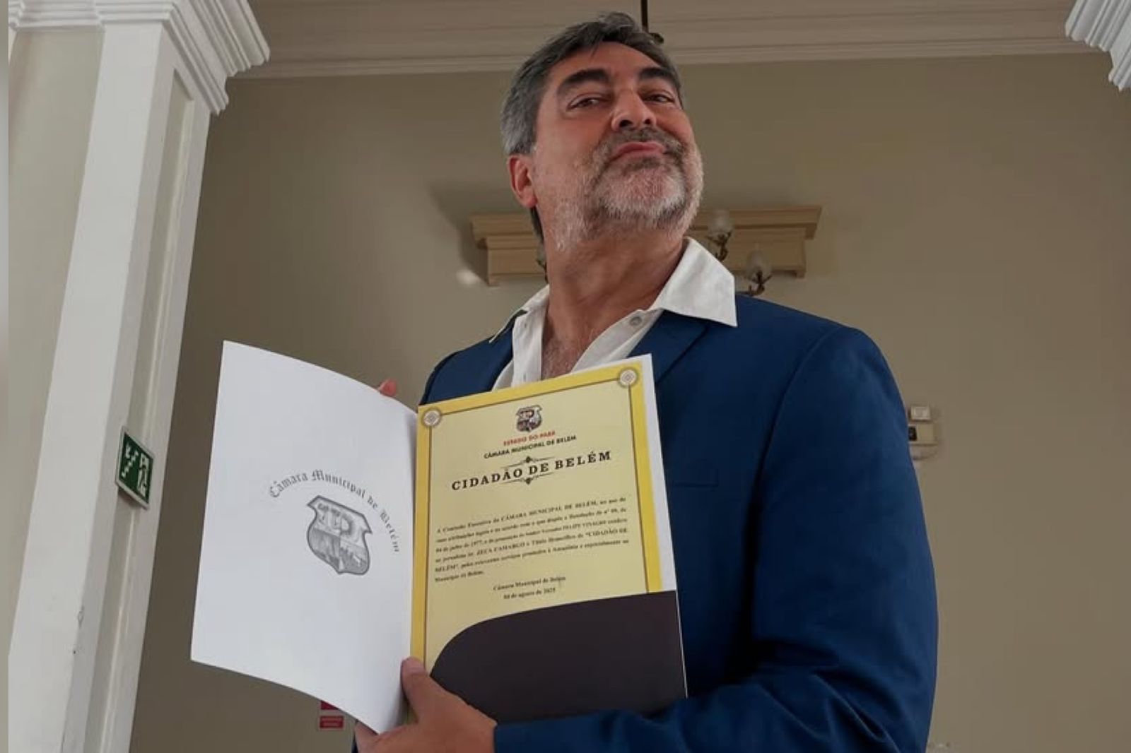 Imagem - 'Uma felicidade me atravessa', diz Zeca Camargo ao receber título de 'Cidadão Belenense'; assista